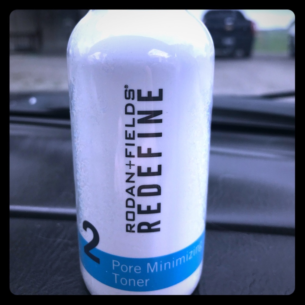 Rodan and Fields pore minimizing toner